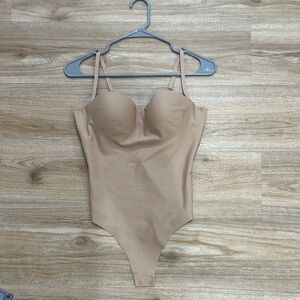 Skims Body Underwire bodysuit NWT